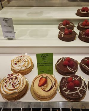 Vegan tryout at Zurheide feine Kost Pâtisserie in Dusseldorf