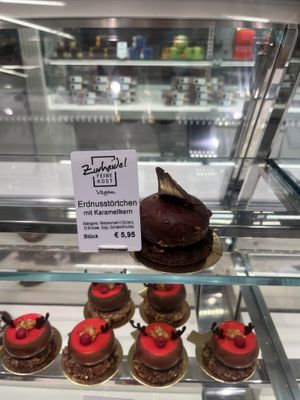   at Zurheide feine Kost Pâtisserie in Dusseldorf