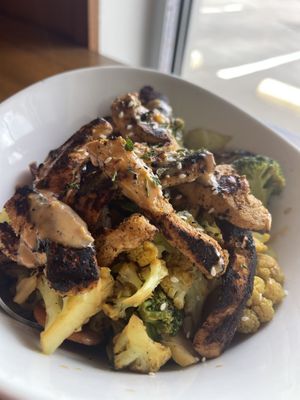 Organic Stir Grill Bowl with Seitan Chkn (no mushrooms )  at The Healthy Food Cafe in Indianapolis
