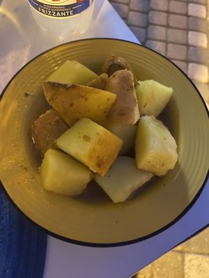Potatoes with some herb sauce   at Non Solo Mare Bottega Artigiana in Pula