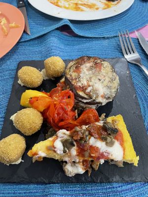 with homemade vegan cheese soy-based  at Non Solo Mare Bottega Artigiana in Pula