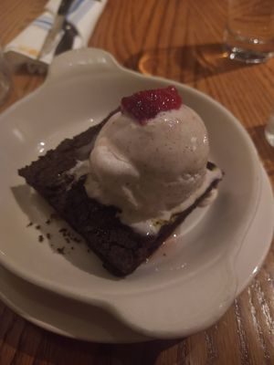 cocoa nib brownie at Jardin in Madison