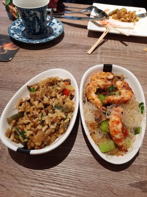 Bobiti en tofu garnalen met glasnoodle. at Green Dakota in Nijverdal