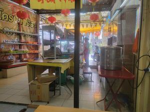 Went back the next day. Found it open #Veganuary at Mae Orathai Vegetarian in Phuket