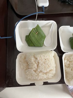 Rice and sticky rice  at Mae Orathai Vegetarian in Phuket
