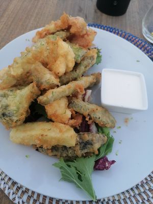 Veggie tempura at Faro Beach Cocktail Bar in Mallorca