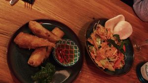 springrolls and salad at Madame Tâm Burtscheid in Aachen