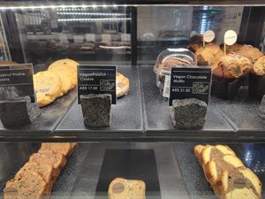  at AUH - CNN Traveller Cafe - T3 in Abu Dhabi