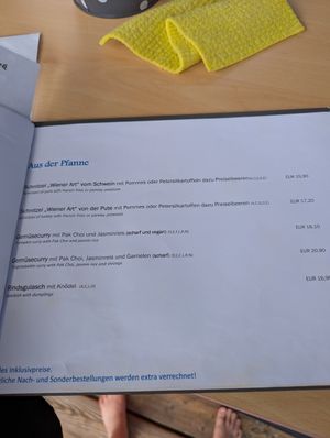 Speisekarte (nur 1 veganes Gericht) at Brunnwind in St Gilgen