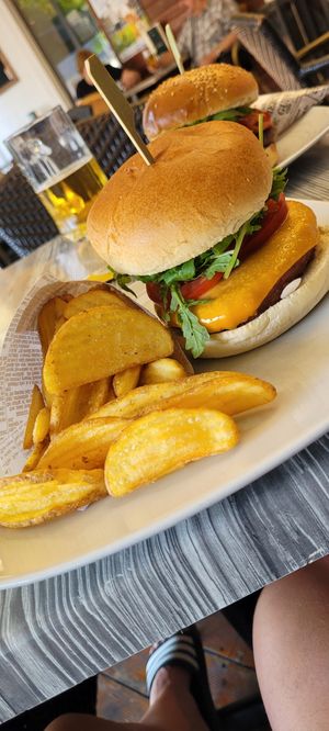 Vegan burger and wedges at Felix in Bovec