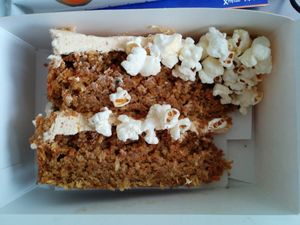 takeaway carrot cake at Fukafe in Gdansk