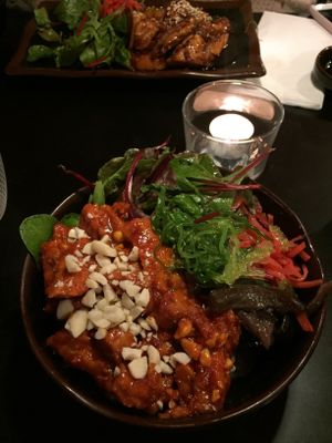 Vegan firecracker “chicken” poke bowl at Moshimo in Brighton