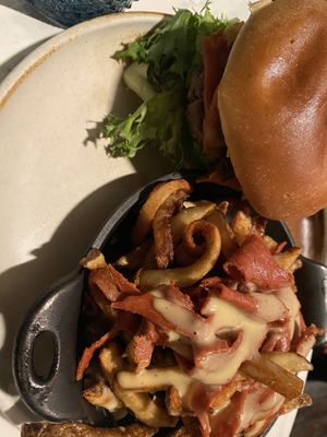 Burger with bacon and cheese fries   at Bvrger in Montreal