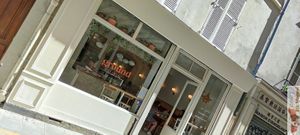 Facade at Ground to Grow in Paris