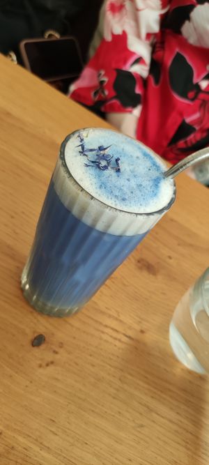 Blue moon latte, maca, blue spirulina, vanilla latte at Ground to Grow in Paris