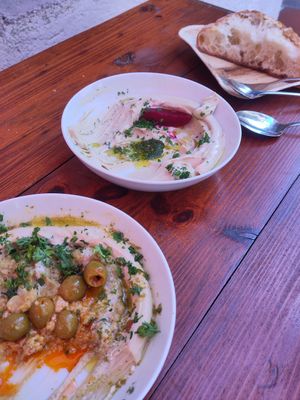 Masbacha and Hummus at Dattelhaus in Konstanz