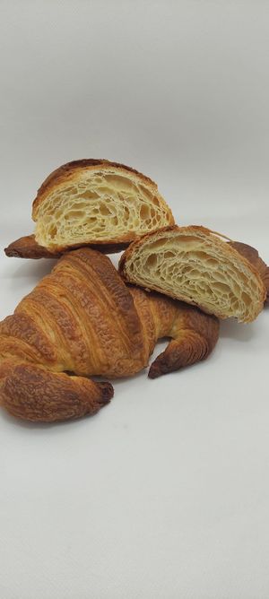 Croissant vegan at ORIGEN El Raval in Mogente