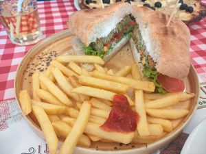 Pizza vegano at Peperoncino in Bibione