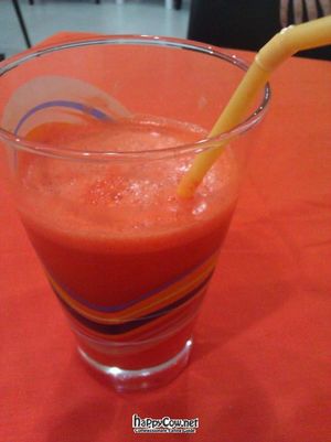 fresh carrot juice at Orange Cafe in Bangkok