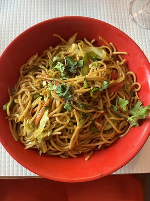 Veg chow mein  at Yak and Yeti in Lisbon