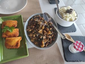 Vegan lunch at Colher de Pau in Viana Do Castelo