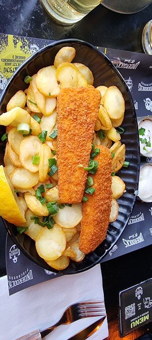 Vegan Vish and Chips at UNDERDOCKS in Hamburg