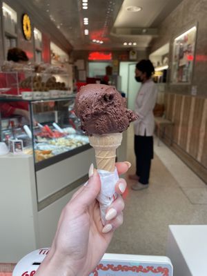 Chocolate vegan gelato  at Perche No in Florence