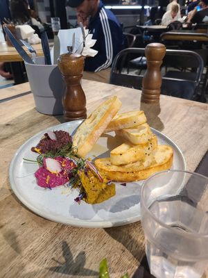  at BNE - Windmill & Co in Brisbane Airport