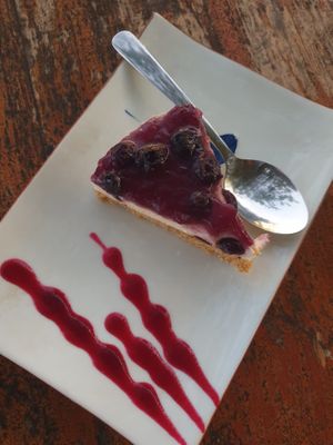 Blueberry Cheesecake at LeMo Beach Café in Denpasar