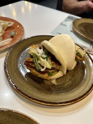 Vegan buns with vegan Heüra chicken meat  at UDON in Gran Canaria