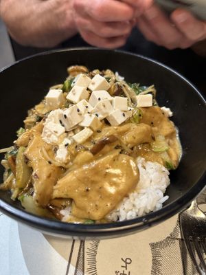Vegan karee and tofu. Rice with vegan chicken, tofu, coconutmilk, herbs. Really delicious!   at UDON in Gran Canaria