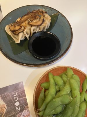appetizer was ok ish and edamame was dry and sad and small at UDON in Gran Canaria
