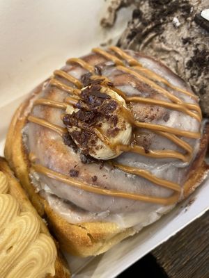 Banoffee cinnamon bun  at Benji's Buns in West London