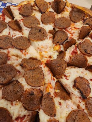 Vegan pepperoni pizza #Veganuary at Pizza Twist in Mckinney