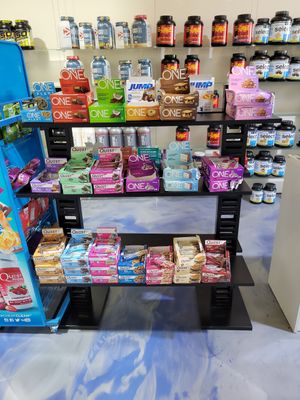 Many vegan option power bars at Nutrition Elite in Naples