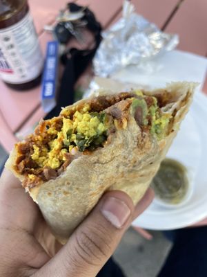 Tofu scramble breakfast burrito 🌯 🔥   at Vida Pura in Los Angeles