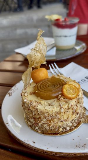 The two vegan desserts  at Apátsági Rege Cukrászda in Tihany
