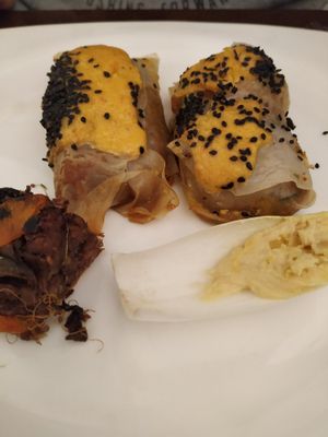 Farcellets seitán at Agape in Vic