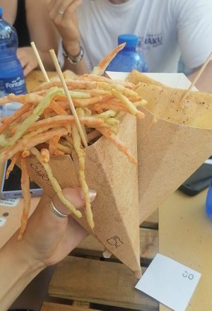 Verdure fritte e panelle, molto buone entrambe! Locale gluten free at Putia Del Coppo in Noto