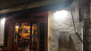 Front entrance at Boniato - Restaurant in La Rochelle