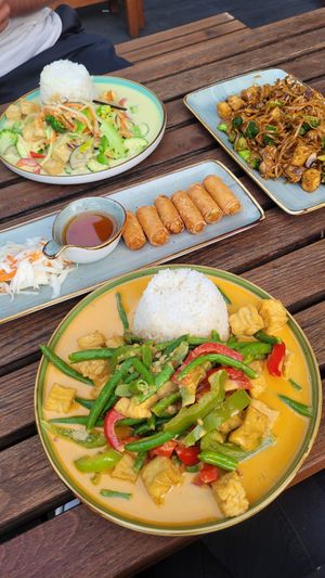 Curry mit Bohnen, Erdnüssen und Tofu 😍 at Wok-Art in Giessen