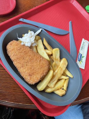 Vegan mayo brought from home   at Disneyland - Toad Hall Restaurant in Chessy