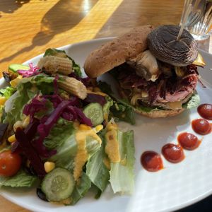 Burger and salad  at Alishan Park アリサンパーク in Tokyo