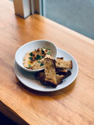Hummus w/ Sourdough Toast at Alishan Park アリサンパーク in Tokyo