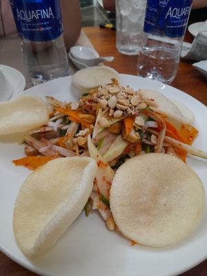 Salad at Bà Xã in Ho Chi Minh City