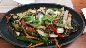 Tepanyaki vish with pepper garlic sauce at Bà Xã in Ho Chi Minh City