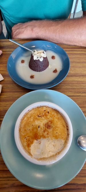  at Le Jardin in Biarritz