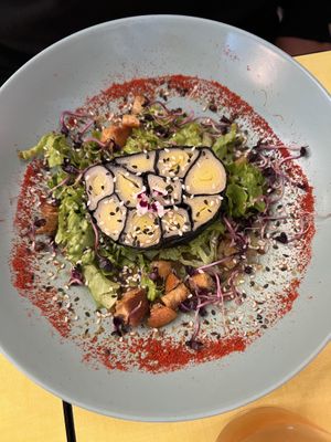 Entrée de poireaux et algues nori  at Le Jardin in Biarritz