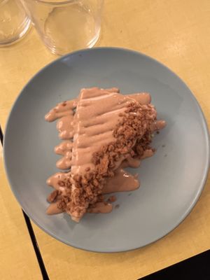 Cheesecake cacahuètes   at Le Jardin in Biarritz
