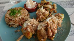 Kuala Lumpur garden. Another magnificent dish, featuring all kinds of cauliflower, satay sauce, smoked tofu, fried rice.. at Le Jardin in Biarritz